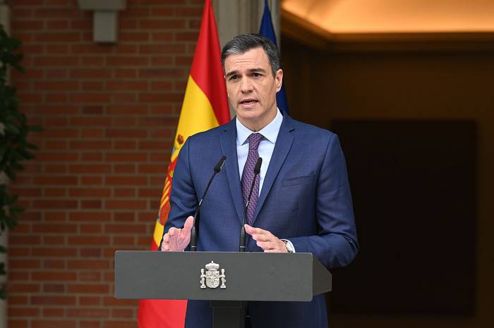 Pedro Sánchez, presidente del gobierno, durante una conferencia de prensa en la Moncloa, Madrid (29.05.2023). · Foto: Borja Puig de la Bellacasa, EFE