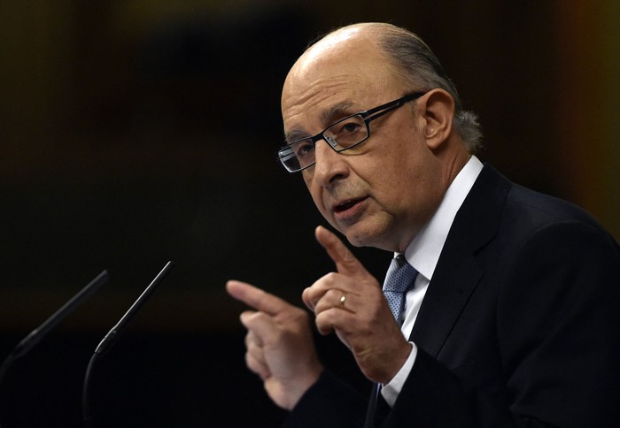 Cristóbal Montoro, exministro de Hacienda y Administraciones Públicas, el 25 de agosto de 2015, en el Congreso de los Diputados en Madrid. · Foto: Gerard Julien, AFP