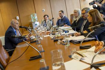 Germán Aller, el 3 de junio, en la Comisión de Salud que trata la ley de eutanasia. · Foto: Rodrigo Viera Amaral