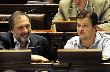 Jorge Gandini y Álvaro Dastugue en la Cámara de Representantes. (archivo, abril de 2016) Jorge Gandini y Álvaro Dastugue en la Cámara de Representantes. (archivo, abril de 2016)