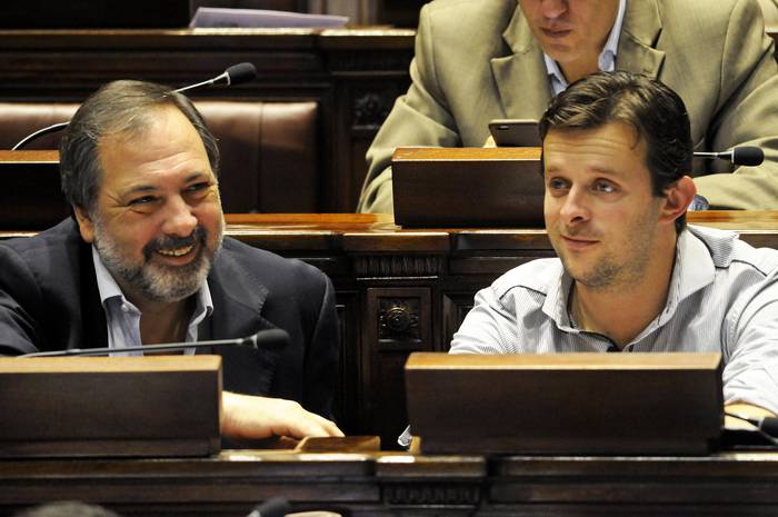 Jorge Gandini y Álvaro Dastugue en la Cámara de Representantes. (archivo, abril de 2016)  · Foto: Sandro Pereyra