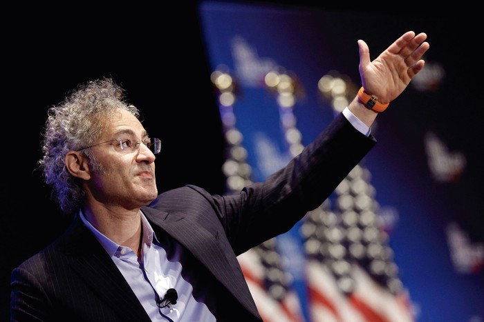 Alex Karp, director de Palantir Technologies, en el Foro Hill and Valley en el Capitolio de los Estados Unidos, el 30 de abril, en Washington, DC. · Foto: Kevin Dietsch / AFP