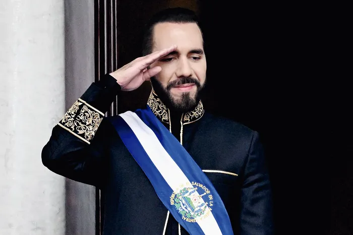 Nayib Bukele, presidente de El Salvador, durante el desfile militar tras jurar su cargo en el Palacio Nacional, el 1º de junio de 2024. · Foto: Marvin Recinos / AFP
