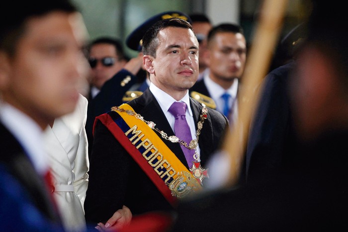 Daniel Noboa, presidente reelegido de Ecuador, tras la Asamblea Nacional de su investidura, en Quito, el 24 de mayo. · Foto: Galo Paguay, AFP Daniel Noboa, presidente reelegido de Ecuador, tras la Asamblea Nacional de su investidura, en Quito, el 24 de mayo. · Foto: Galo Paguay, AFP