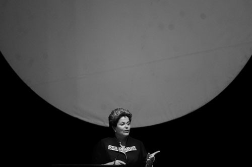 Dilma Rousseff durante un foro de campesinos, en Brasilia (Brasil), el 5 de febrero. · Foto: Fernando Bizerra jr, Efe