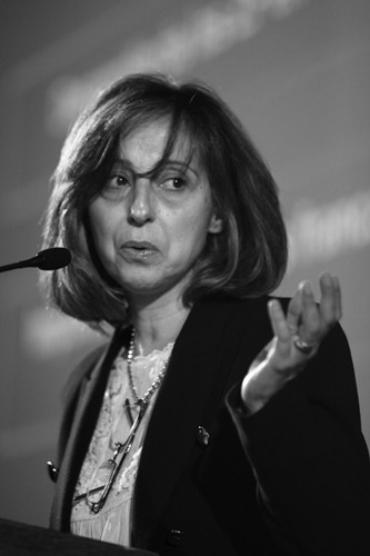Rosa Osimani, directora de Comercio del Ministerio de Economía y Finanzas, durante el
encuentro  · Foto: Pedro Rincón