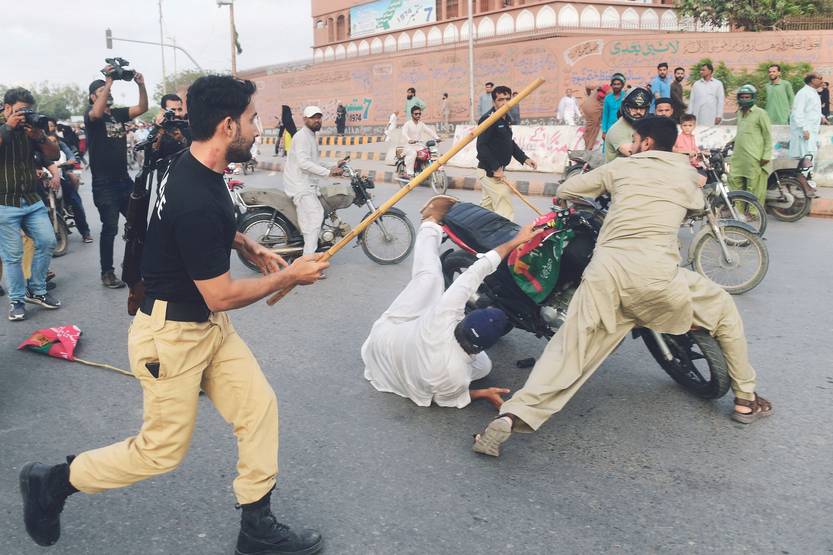 le monde 21 - Ruido de botas en Pakistán