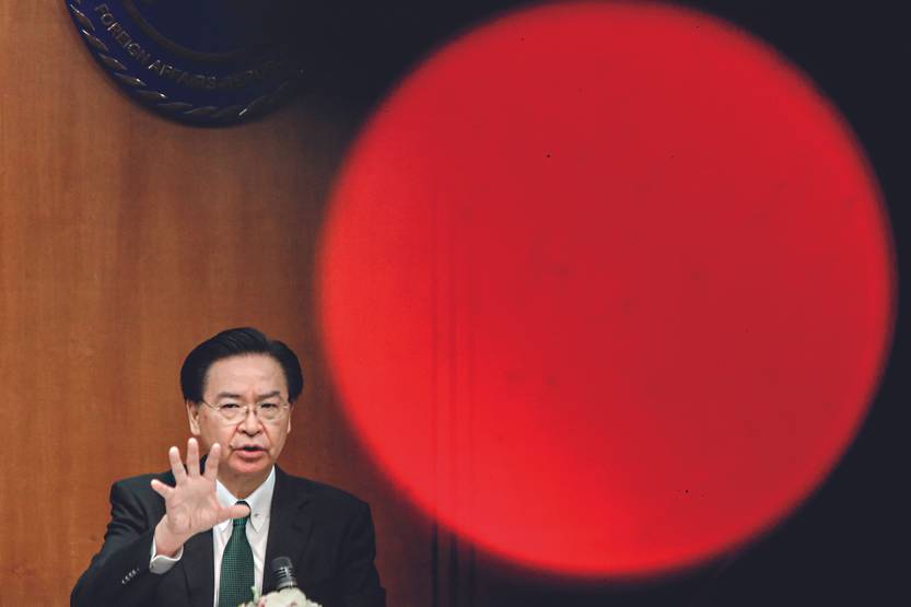 le monde 13 - Lascas de Taiwán en las puertas de China