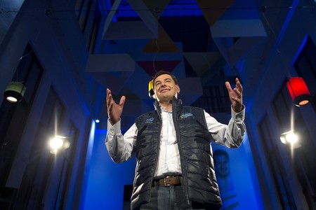 Juan Manuel Moreno, líder del Partido Popular (PP) y candidato a las elecciones regionales, durante un discurso de la campaña de inauguración antes de las elecciones regionales en Andalucía, en Málaga (archivo, noviembre de 2018). · Foto: Jorge Guerrero Juan Manuel Moreno, líder del Partido Popular (PP) y candidato a las elecciones regionales, durante un discurso de la campaña de inauguración antes de las elecciones regionales en Andalucía, en Málaga (archivo, noviembre de 2018). · Foto: Jorge Guerrero