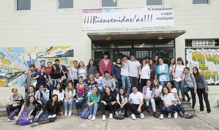 Alumnos de sexto de Medicina y Derecho del Instituto de Enseñanza Secundaria 36, José Batlle y Ordoñez (archivo, noviembre de 2018). · Foto: Pablo Vignali