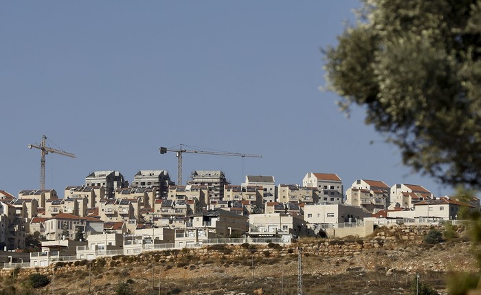 Vista del asentamiento israelí de Kochav Yaakov, ayer, en las afueras de Ramallah, en la Cisjordania.
 · Foto: Emmanuel Dunand, AFP