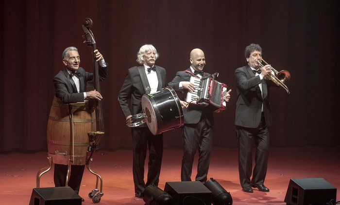 Les Luthiers