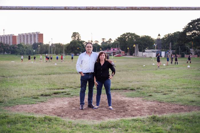 Javier Saavedra y Graciela Rebollo, en el Parque Rivero.
 · Foto: Natalia Rovira