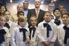 Escolares y autoridades al término de la firma del convenio para la introducción del idioma francés en la enseñanza pública primaria, entre la Administración Nacional de Educación Pública y las embajadas de Bélgica, Canadá, Francia y Suiza. Escolares y autoridades al término de la firma del convenio para la introducción del idioma francés en la enseñanza pública primaria, entre la Administración Nacional de Educación Pública y las embajadas de Bélgica, Canadá, Francia y Suiza.