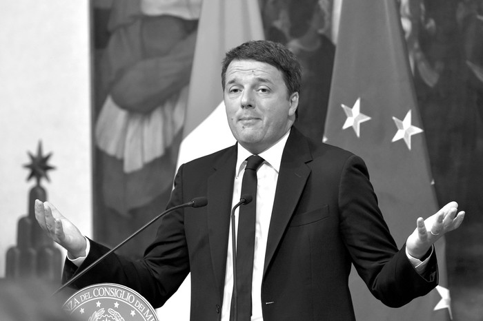 Matteo Renzi, en conferencia de prensa tras los resultados del referéndum constitucional en el Palacio Chigi de Roma. / foto: andreas solaro, afp
