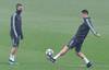 Miralem Pjanic y Cristiano Ronaldo, de Juventus, durante una sesión de entranamiemto, en Turin. (archivo, octubre de 2019)
· Foto: Alessandro di Marco, EFE Miralem Pjanic y Cristiano Ronaldo, de Juventus, durante una sesión de entranamiemto, en Turin. (archivo, octubre de 2019)
· Foto: Alessandro di Marco, EFE