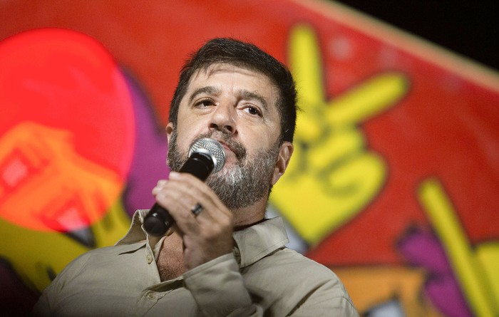 Fernando Pereira en el acto del Frente Amplio, el 5 de febrero, en Parque del Plata. · Foto: Camilo dos Santos