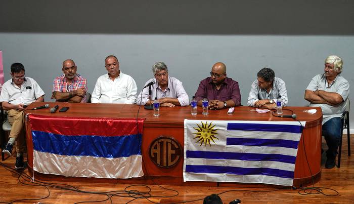 Presentación de delegación por el Si, ayer, en Buenos Aires.
Foto: Prensa Frente Amplio