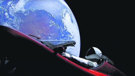 Imagen tomada de un video en vivo de SpaceX, el 6 de febrero. Foto: Afp Imagen tomada de un video en vivo de SpaceX, el 6 de febrero. Foto: Afp