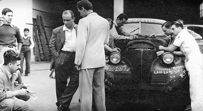 Fangio: el hombre que domaba las máquinas 