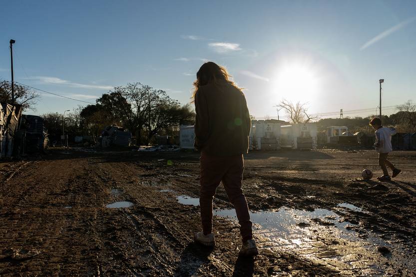 Lento 153 - Mientras tanto, resistir 06