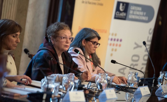 Alicia Deus, Teresa Herrera y Natalia Fernández, en el evento Panorama legal para la eliminación de la violencia contra las mujeres en América Latina, el 16 de julio, en el Palacio Legislativo. · Foto: Hugo de León Alicia Deus, Teresa Herrera y Natalia Fernández, en el evento Panorama legal para la eliminación de la violencia contra las mujeres en América Latina, el 16 de julio, en el Palacio Legislativo. · Foto: Hugo de León