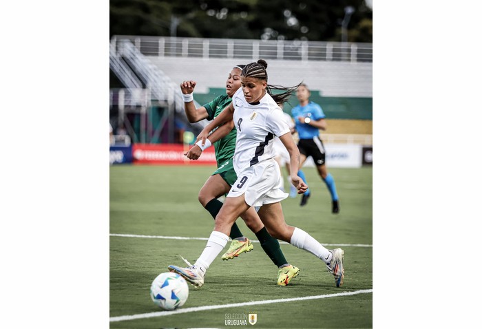 Uruguay y Bolivia, por el Sudamericano sub 17 femenino, el 1° de mayo en  Colombia. · Foto: AUF, S/D de autor