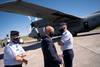 Javier García junto al avión Hércules, en la Base Aérea 1 (archivo, diciembre de 2020). · Foto: Pablo Vignali / adhocFOTOS Javier García junto al avión Hércules, en la Base Aérea 1 (archivo, diciembre de 2020). · Foto: Pablo Vignali / adhocFOTOS