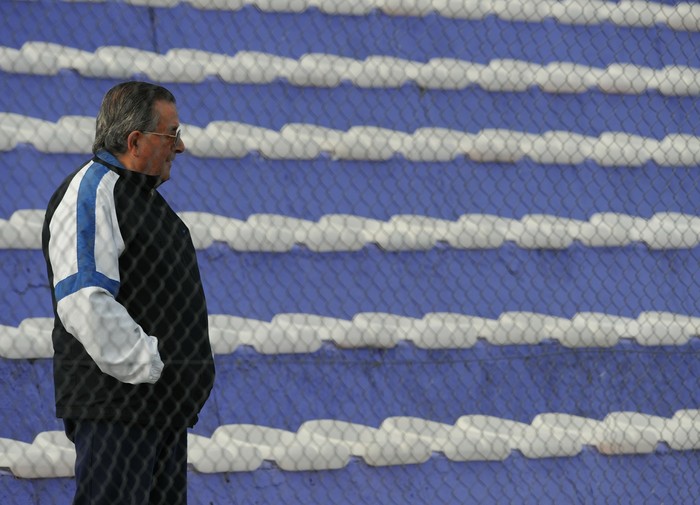 Hincha de Fénix en el Parque Capurro. · Foto: Federico Gutiérrez