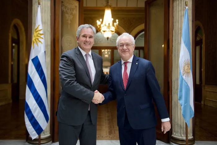 Pablo Quirno y Mario Lubetkin, el 26 de noviembre de 2025, en Cancillería. · Foto: Martín Cerchiari, Presidencia