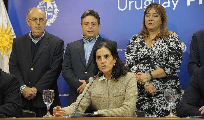 Azucena Arbeleche en conferencia de prensa, este martes, en la Torre Ejecutiva. · Foto: Presidencia de Uruguay