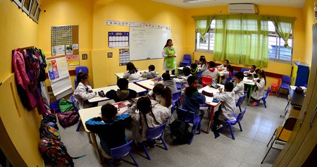 Escuela N° 102 de Dolores. · Foto: Patricia Bueno Fregenal Escuela N° 102 de Dolores. · Foto: Patricia Bueno Fregenal