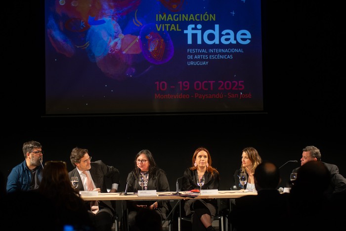 Durante el lanzamiento de la novena edición del Festival Internacional de Artes Escénicas, el 12 de setiembre. Foto: Martín Cerchiari, Presidencia.