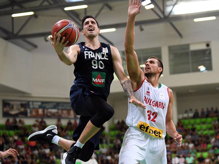 Francia-Bulgaria en el partido clasificatorio de la FIBA World Cup 2019, el 13 de setiembre.  · Foto: Dimitar Dilkoff / AFP