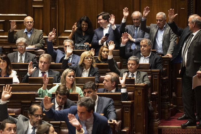 Bancada del Partido Nacional en la Asamblea General, el 1º de noviembre. · Foto: Alessandro Maradei