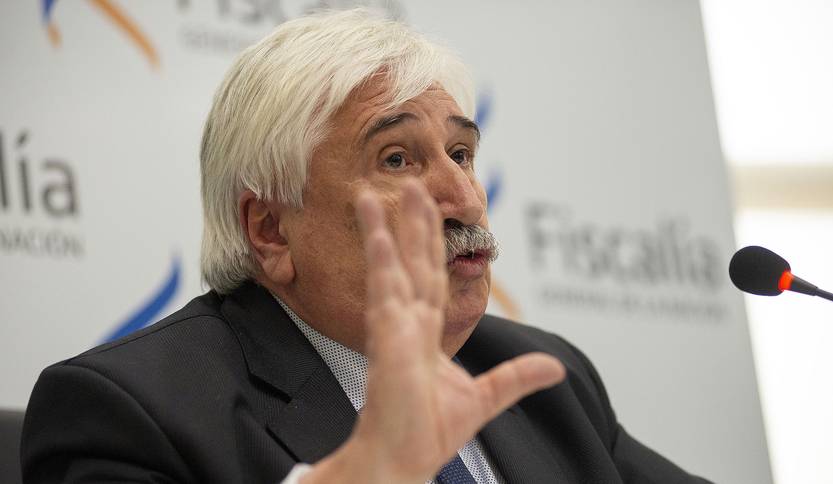fiscal RS143101_20221122AM_031