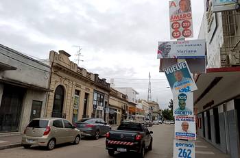 Cartelería política en Florida. · Foto: Emilio Martínez Muracciole