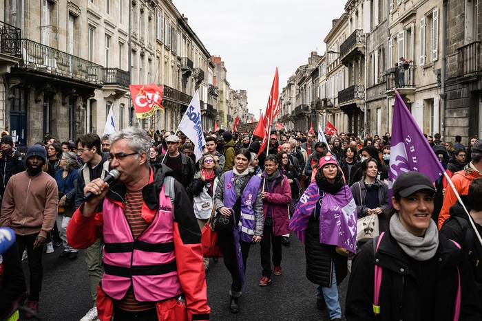 Manifestación por la reforma de las pensiones, en Burdeos, Francia (22.03.2023). · Foto: Philippe Lopez, AFP