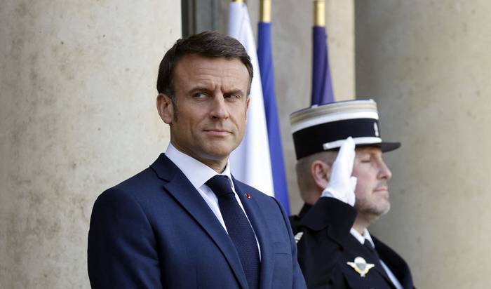 Emmanuel Macron, el 4 de abril, en el Palacio Presidencial del Elíseo en París. · Foto: Ludovic Marin, AFP