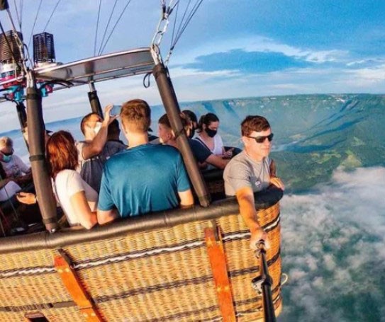 Foto principal del artículo 'Globomanía: una feria por cielo y tierra'