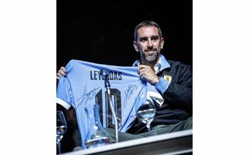 Diego Godín, durante el lanzamiento del partido Leyendas 2026. · Foto: Asociación Uruguaya de Fútbol