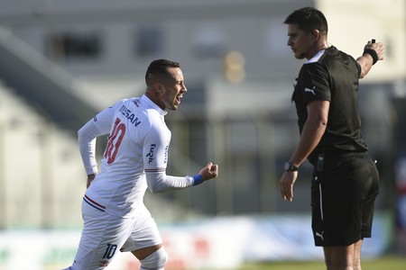 Rodrigo Amaral, de Nacional, luego su primer gol a Rampla Juniors, en el estadio Domingo Burgueño Miguel de Maldonado. · Foto: Fernando Morán Rodrigo Amaral, de Nacional, luego su primer gol a Rampla Juniors, en el estadio Domingo Burgueño Miguel de Maldonado. · Foto: Fernando Morán