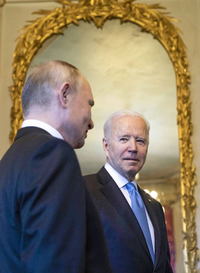 Vladimir Putin y Joe Biden, el 16 de junio,  en Villa La Grange, en Ginebra.
 · Foto: Peter Klaunzer, EFE