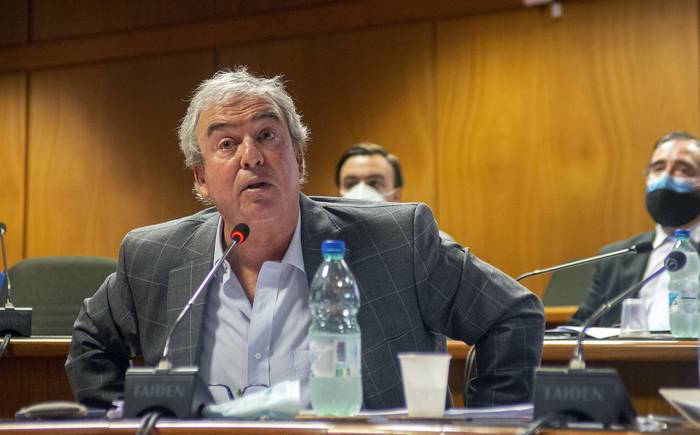 Luis Alberto Heber en el Anexo del Palacio Legislativo (archivo, abril de 2021). · Foto: Alessandro Maradei