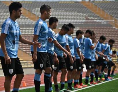 La selección Sub-17 en el estadio San Marcos, en Perú.