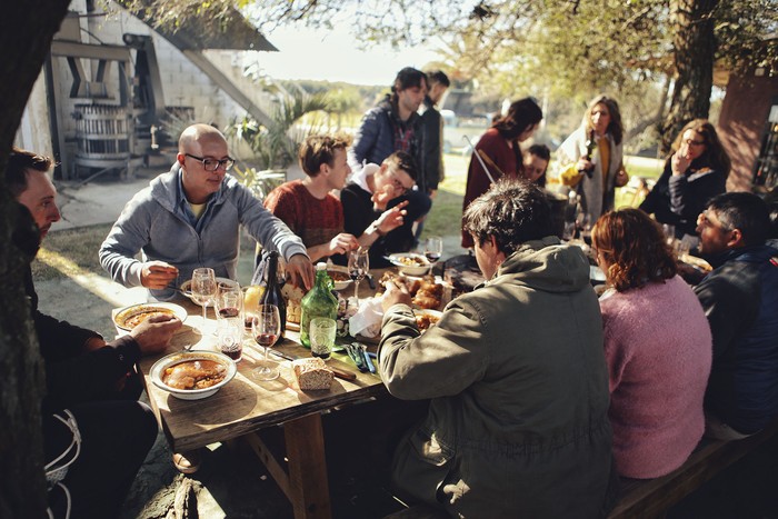 Foto principal del artículo 'Estrena Criollo, un documental sobre la cocina uruguaya protagonizado por el chef Hugo Soca'