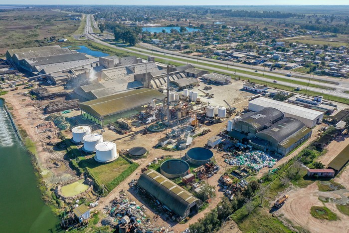 Foto principal del artículo 'Industria Química: sindicato advierte que si Isusa corta la producción de fertilizantes, se perderán 250 fuentes laborales' · Foto: ISUSA