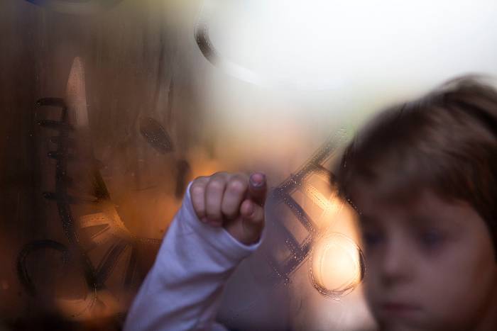 Foto principal del artículo 'El impacto de la pandemia en la salud mental de los niños y las niñas de Uruguay' · Foto: Pablo La Rosa, ADHOC