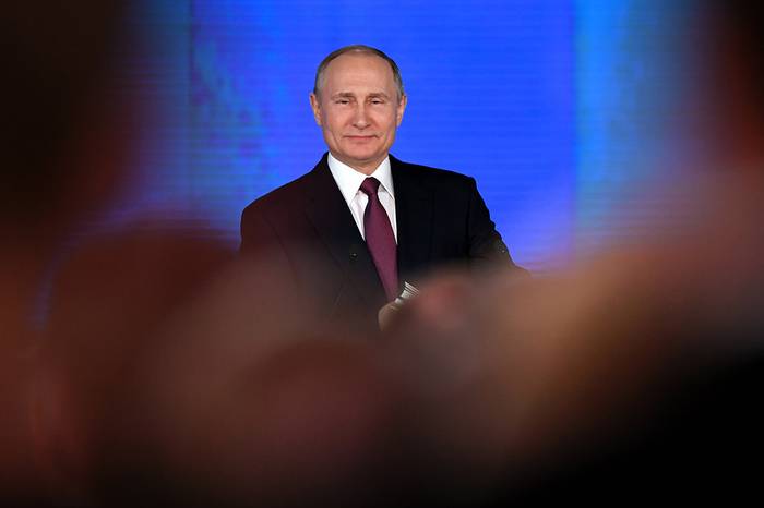 Vladimir Putin en la Asamblea Federal, el jueves. Foto: Yuri Kadobnov, afp