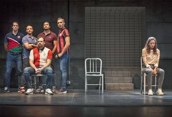 Foto principal del artículo 'Tajadas de realidad en escena: la búsqueda estética de lo real en algunas puestas del FIDAE' · Foto: Vanessa Rabade